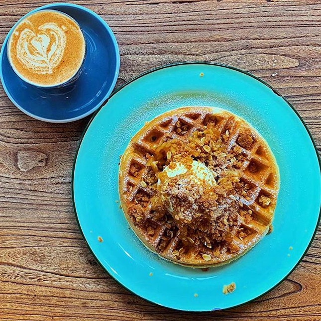 Apple crumble waffle and seven spices chai latte