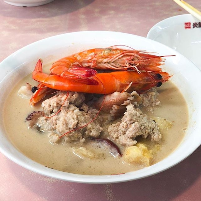 @ Yan Ji Seafood Soup
Been so long since I last visited old airport road for my fav seafood soup!!☹️ Heard they recently rebranded to @oarseafoodsoup but haven’t had the time to go down oh nuuuu😭
-
🍽 FUD FOR THE TUMMY
• Seafood Soup - large ($10)