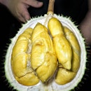 ~
Liu Lian
~
Had a thorny good time with Durians galore over here @MelvinsDurian (yes that's the owner's name too)!
