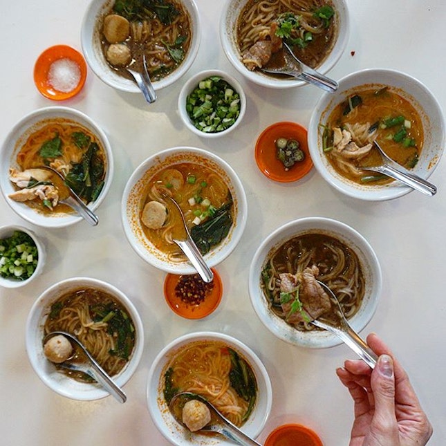 🌟[HOSTED] Courtesy of @tukwankitch & @smittenteam 💖
📍$1 NETT Thai boat noodles @ Tuk Wan Kitchen!!!