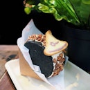 Only for this BOO-rifying weekend, Elephant Ground welcomes its horror creation of ice cream sandwich.