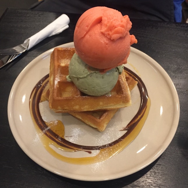 Great Ice Cream And Waffles