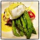 #foodie #foodporn #eggsalad #asparagus