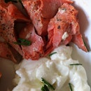 #filterless #fresh #alaska #salmon #sockeye #wildsalmon #fit #food #healthyfat #greekyogurt #chives #healthyeating #eatclean #cleaneating #marqt