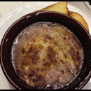 Red Onion Soup With Cheese Crust 