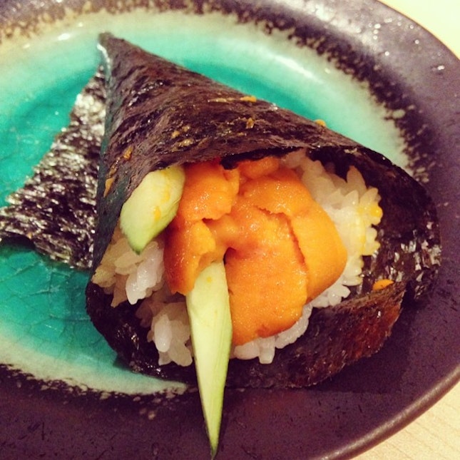 #UNI my treat this afternoon, im still thinking about it #nom #food #lunch #latergram 😱#sushi #japanese