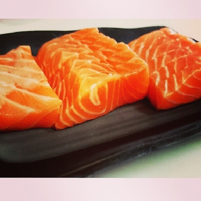 Salmon can make me happy ^_-
Happy new year 2014!