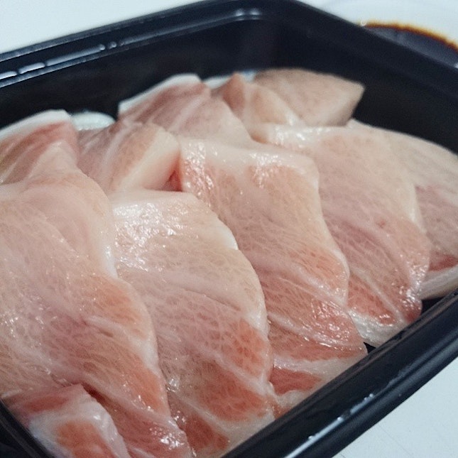 🐟 premium otoro sashimi ~ melt in my mouth 👄