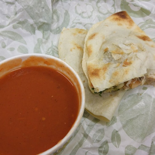 MealPal #6/18: Pesto Chix Sandwich