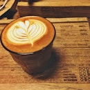 My kind of coffee rituals - second cup, lovely Piccolo Latte 👍 #coffee #espresso #espressobar #latteart #freepour #aromas #piccolo #latte