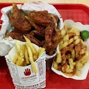 Yummy yummy chicken wings!!
