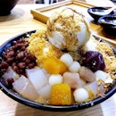Peanut with Beancurd Shaved Ice.