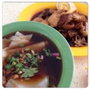 粿汁
@instagram @igsg #instafood #instagram #sgfood #soup #kwaychap #pork #egg #igfood