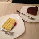 Yuzu Log Cake & Flourless Chocolate Cake