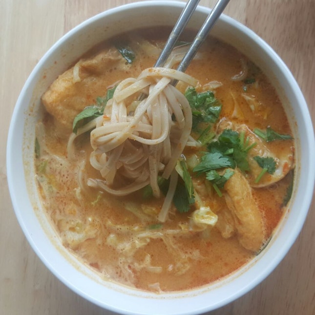 Curry Soup Noodles