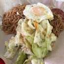 Ordered $2.10 #FriedMeeHoon with vegetables and egg from Hup Lee Fried Mee Hoon stall as my #breakfast #burpple
