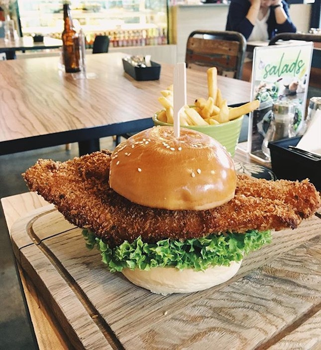 Definitely going back for this fish burger again!