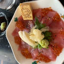 Fresh tuna sashimi 